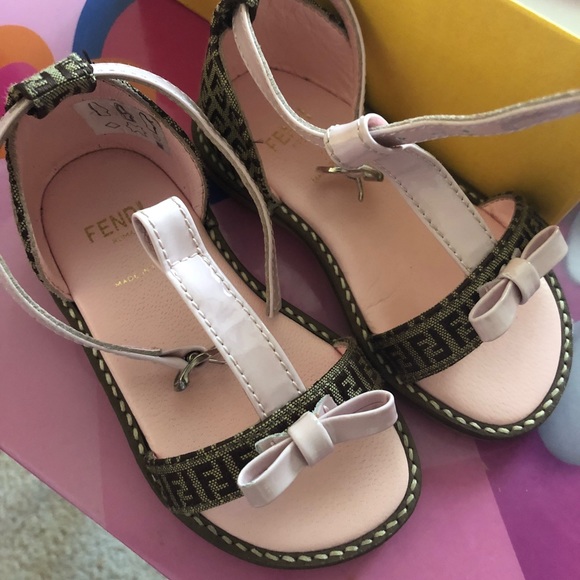 fendi baby sandals